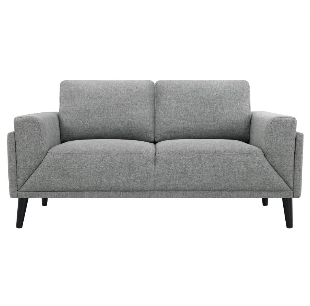 Rugar Loveseat