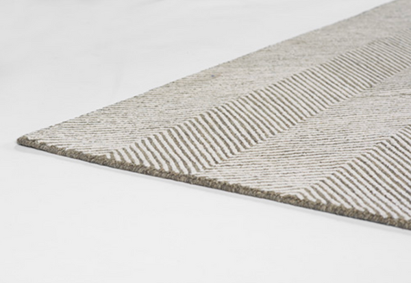 Grey Zigzag 8' x 10'