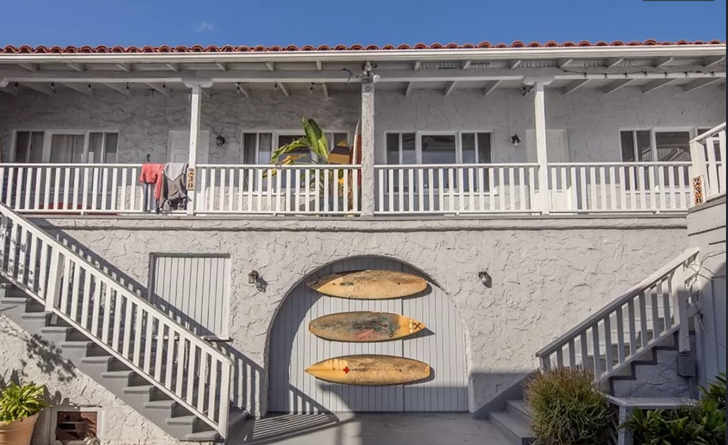 Elias's One-bedroom Collection