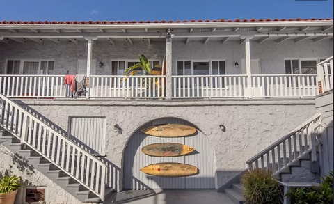 Elias's One-bedroom Collection