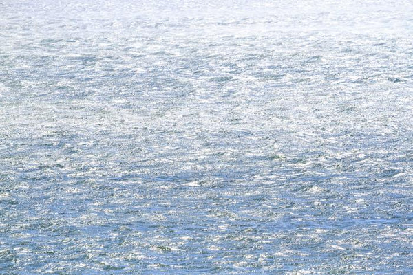 Pacific Ocean. Taken by SF based photographer Joe Keefe Available in L, XL and Grand.